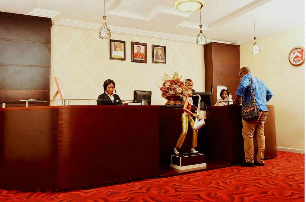 Swiss Spirit Hotel And Suites Danag 4/52