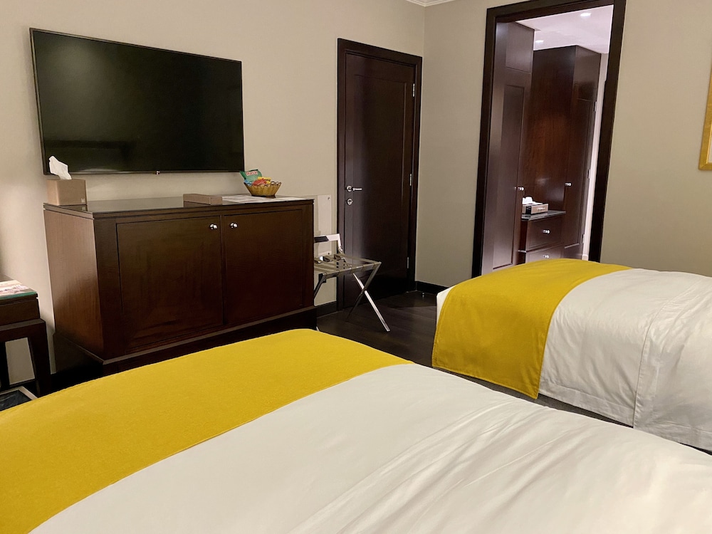 Millennium Hotel Doha 16/90