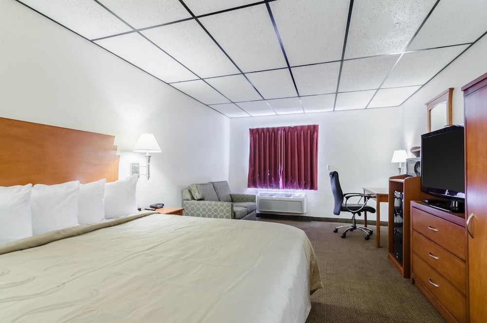 Wyndham Garden Salina Conference Center 13/26
