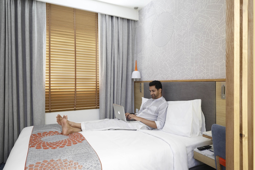 Holiday Inn Express Ahmedabad Prahlad Nagar 26/73