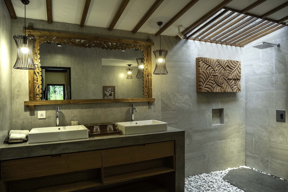 Natya Hotel Tanah Lot 8/78