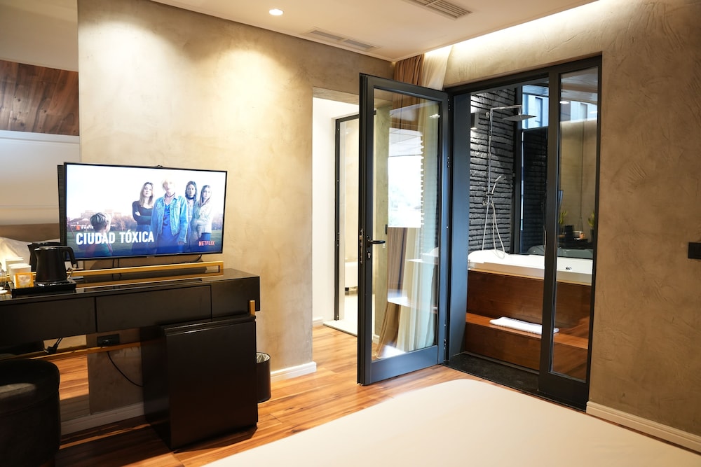 La Suite Boutique Hotel 50/58