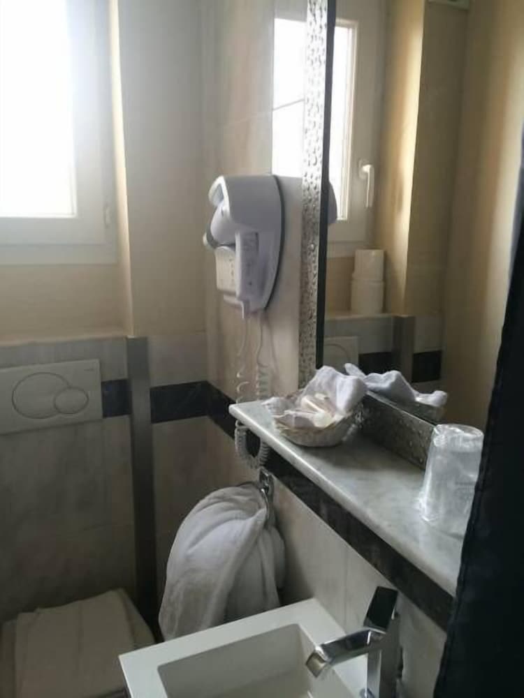 Hotel Saint Alban 17/18