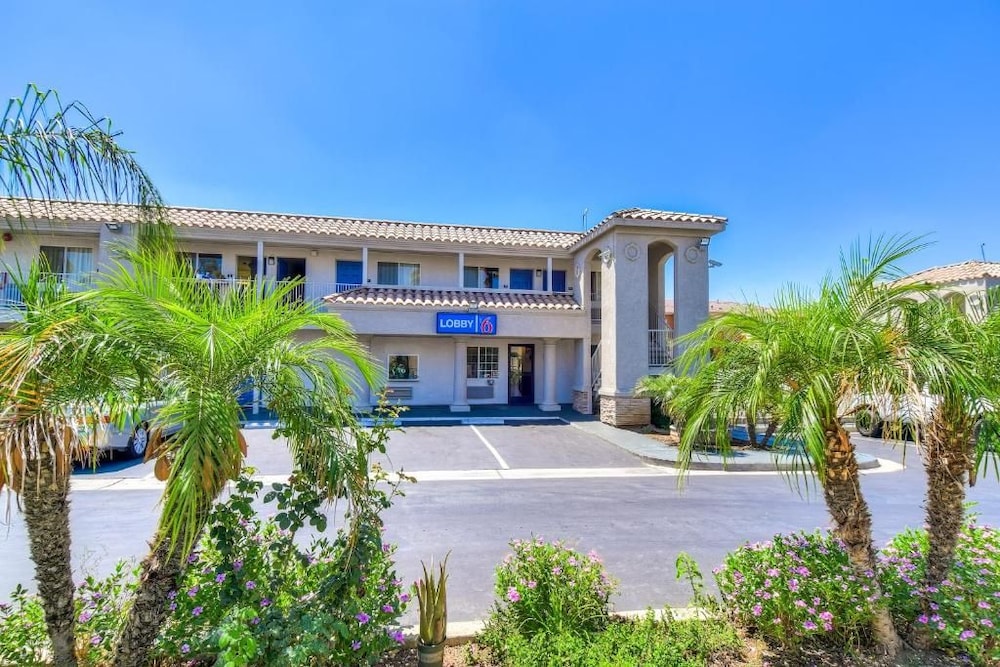 Motel6 Menifee, CA in MENIFEE - CA