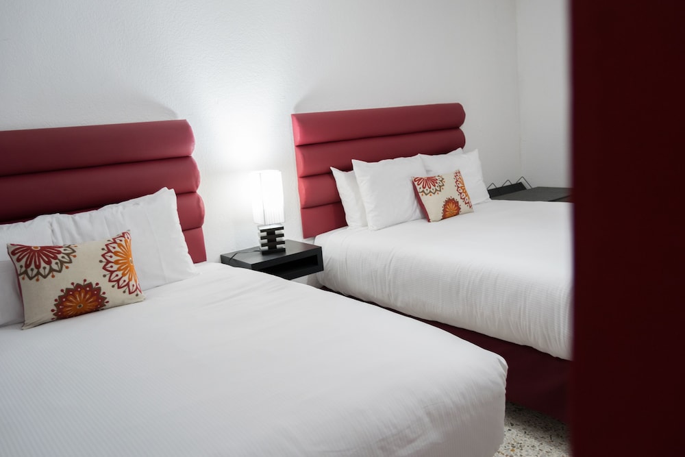 STANDARD, DOUBLE OR TWIN BED