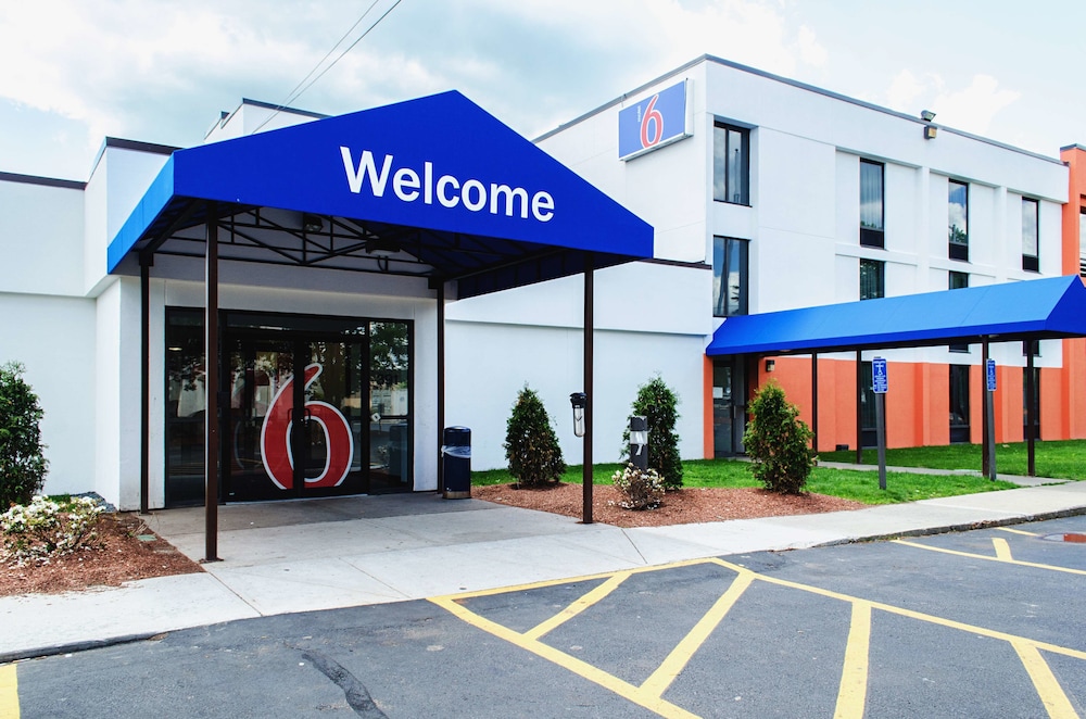 Motel6 Brockton, MA 21/29