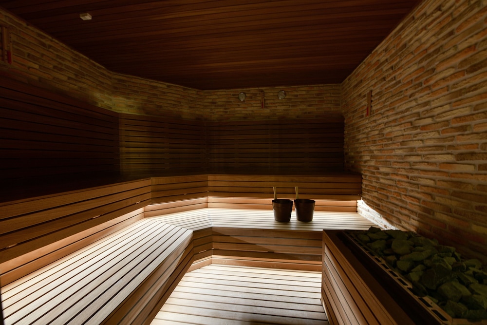 Sacred Mansion 34/58