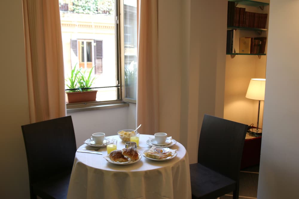 Hotel Garda Roma 42/60