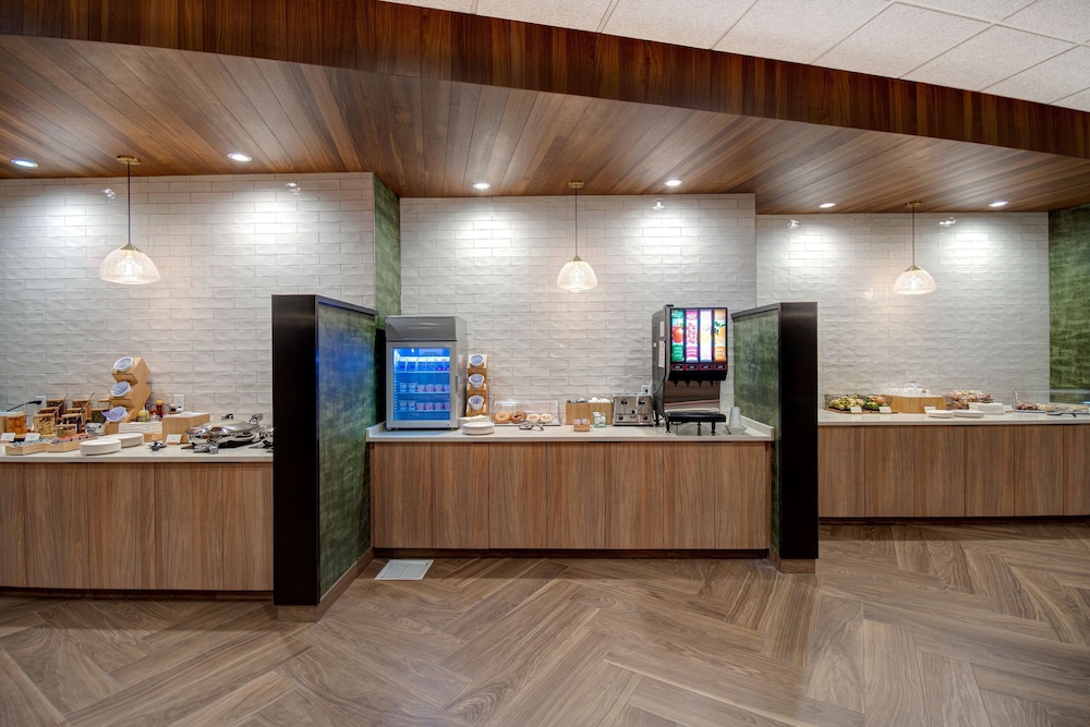 Fairfield Inn & Suites Lancaster Palmdale 15/34