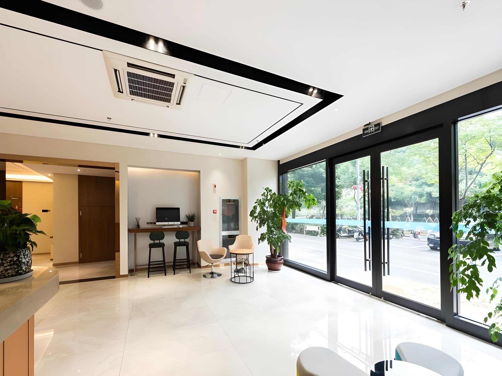 VX Wuxi Jiangyin Xiangshan Road Gym Hotel 19/23