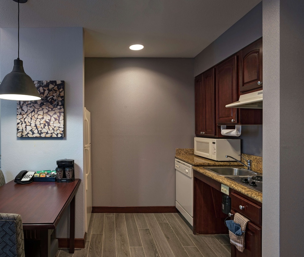 Homewood Suites By Hilton Fort Collins 17/43