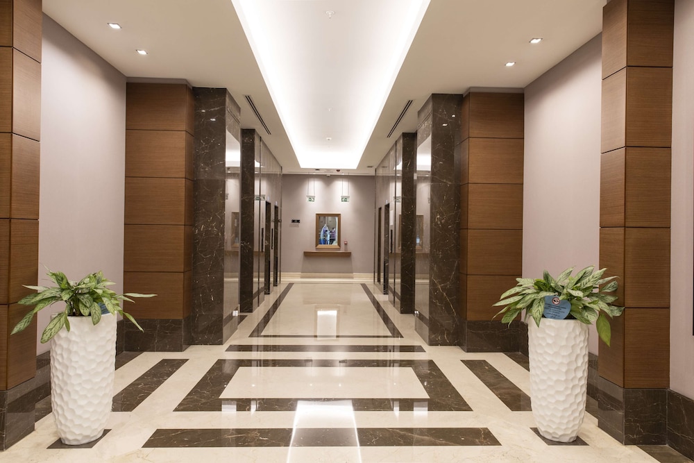 Radisson Residences Avrupa Tem Istanbul 13/66