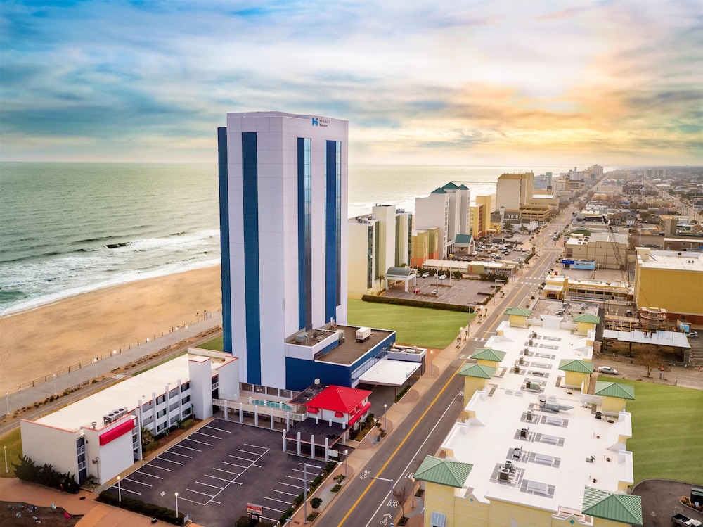 Hyatt House Virginia Beach Oceanfront 38/48
