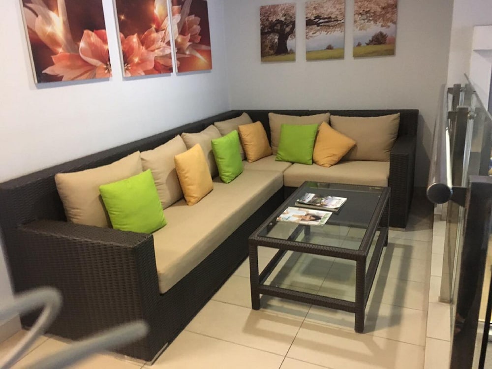 Suasana Suites Bukit Ceylon 30/50