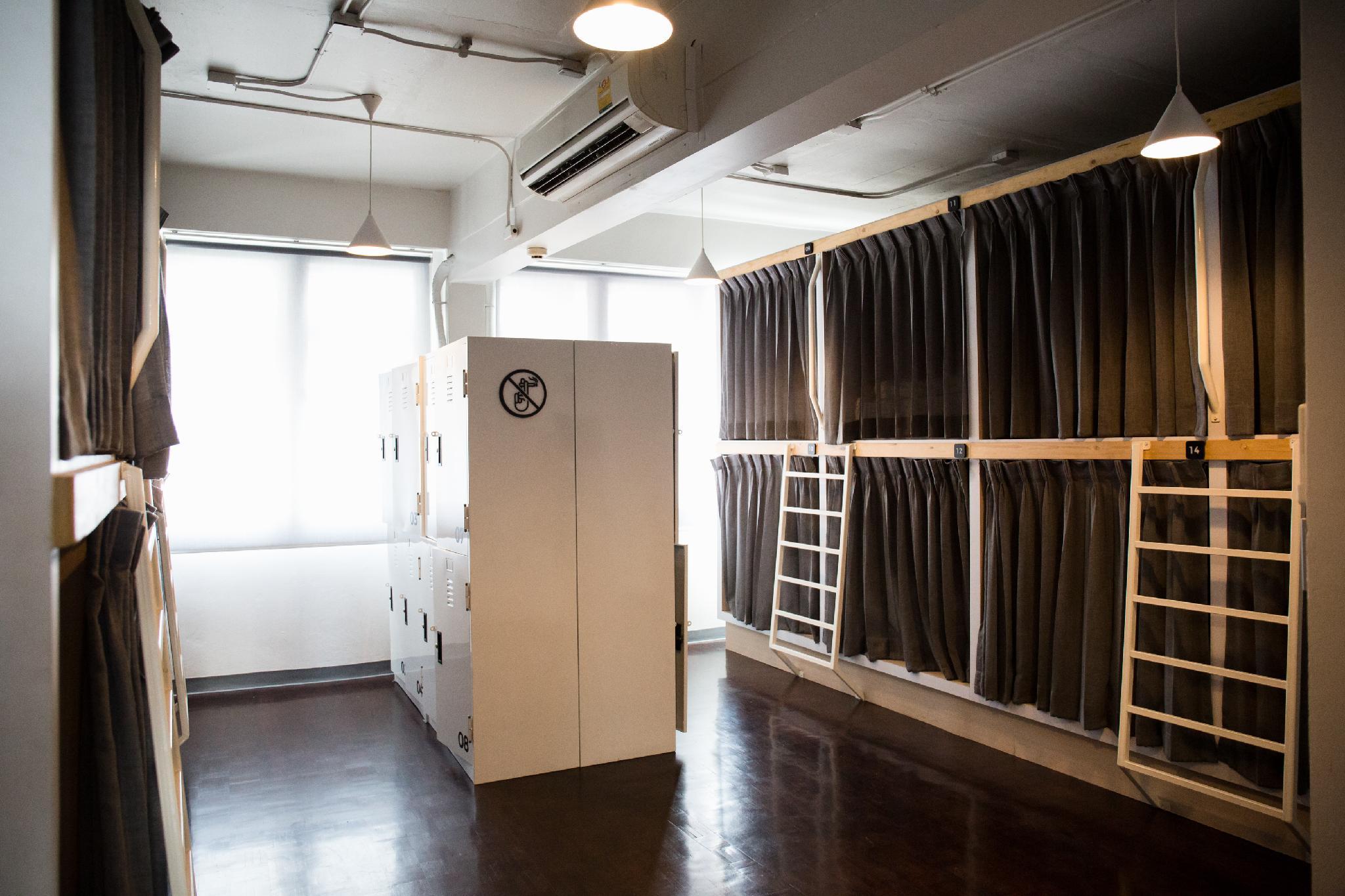 Capsule, Mixed Dorm