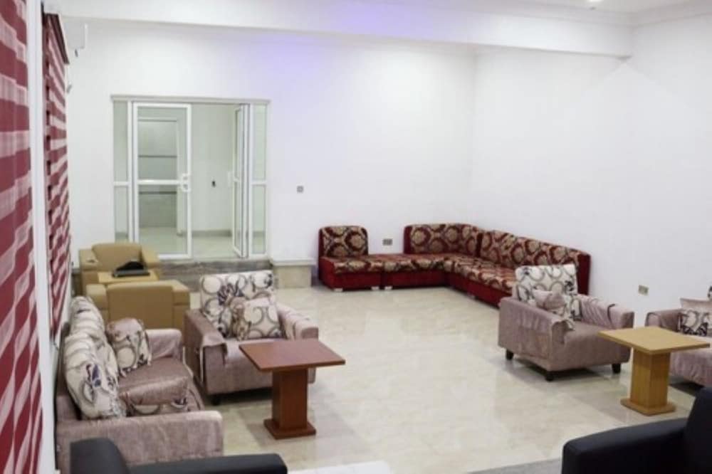 Roses Regency Hotel And Suites 13/22