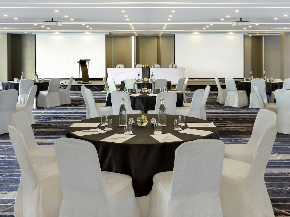 Novotel Jakarta Cikini 38/49
