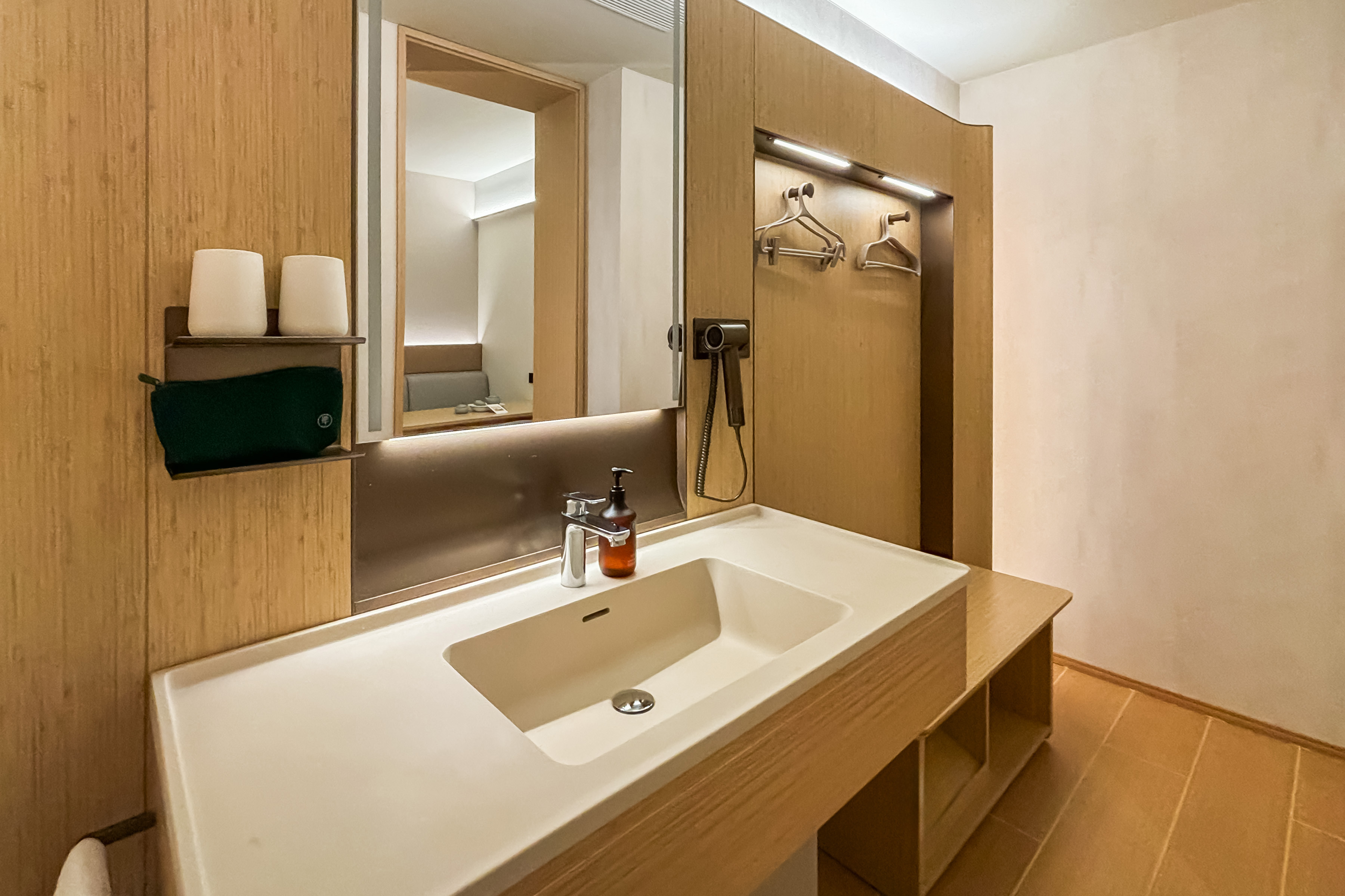 JI Hotel Shanghai Zhaojiabang 26/32