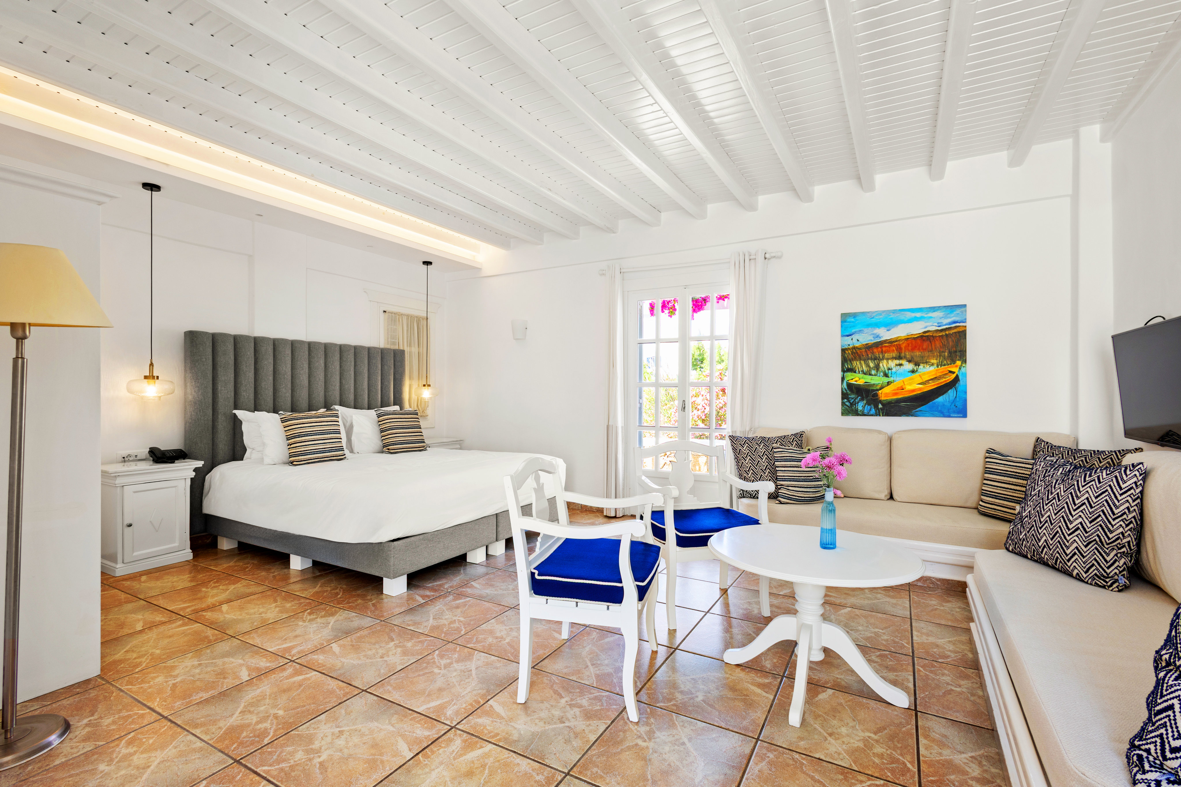 Junior Side Sea View Suite