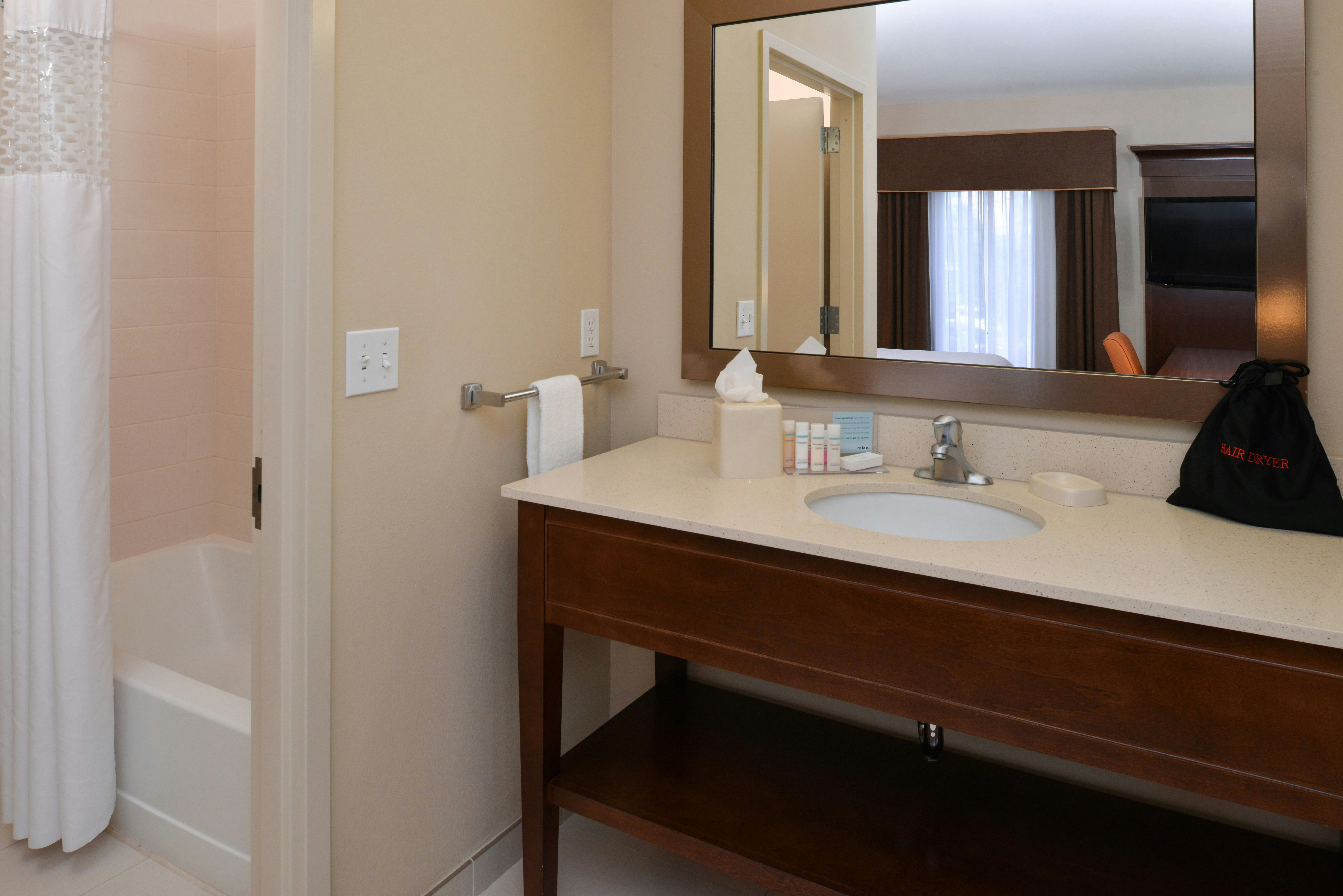 جناح استوديو بسرير كينج، Hampton Inn And Suites Ocala 4/4