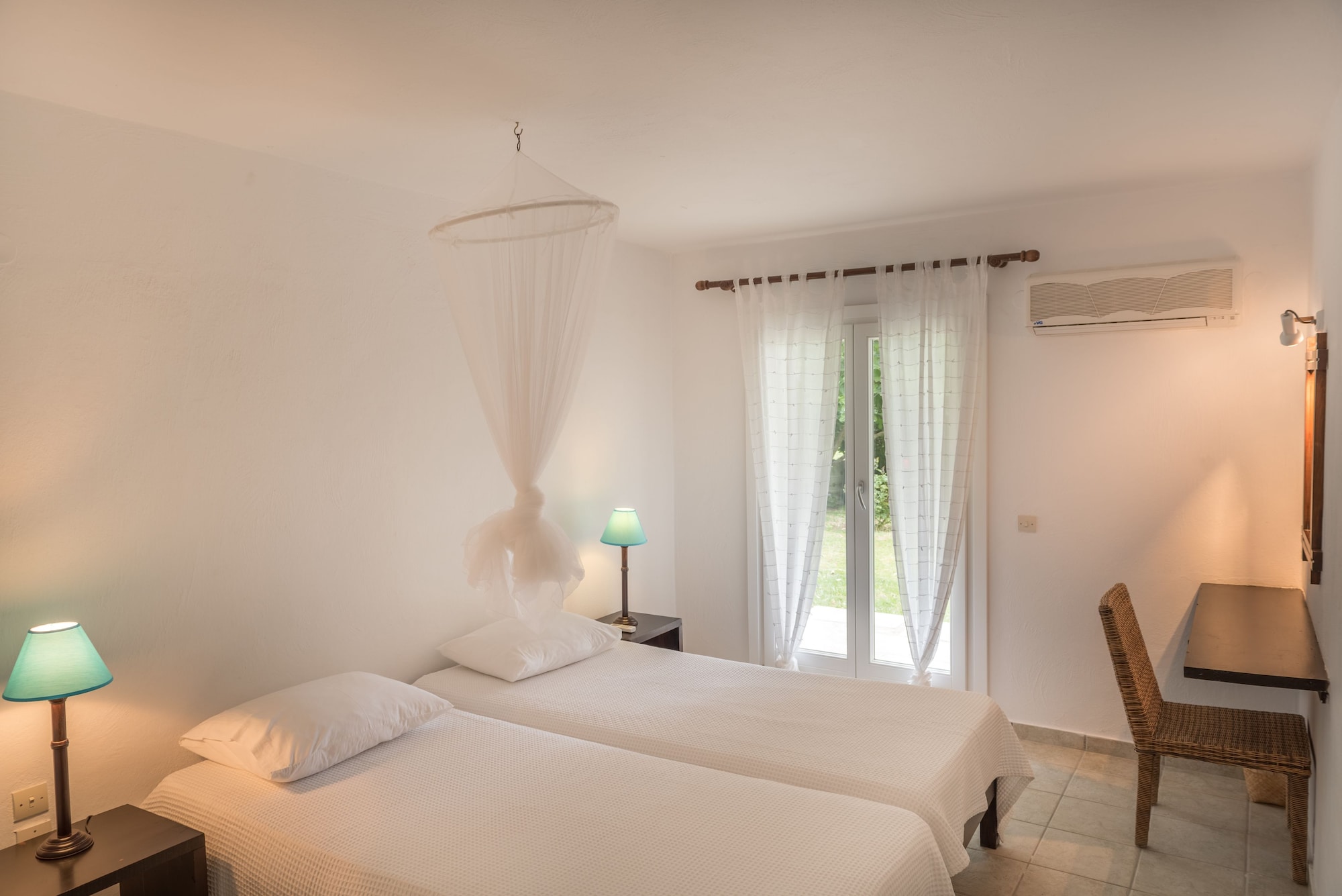 3 BEDROOMS, VILLA, SEA VIEW