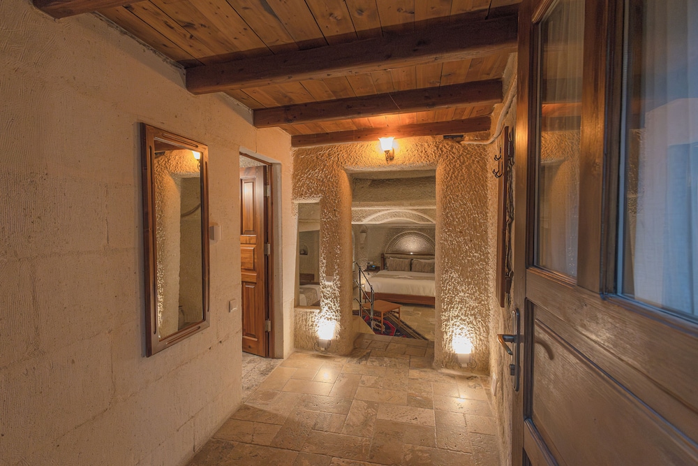 Osmanbey Cave Hotel 20/48
