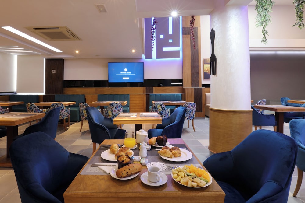 Silver Suites Hotel & Spa 50/63