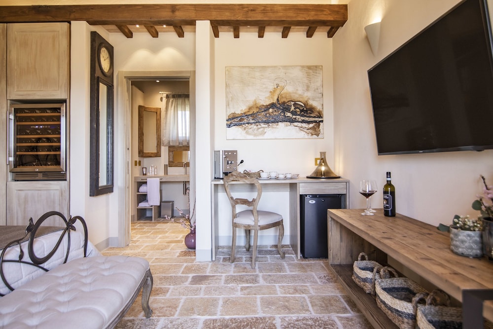 Capanna Suites 2/50