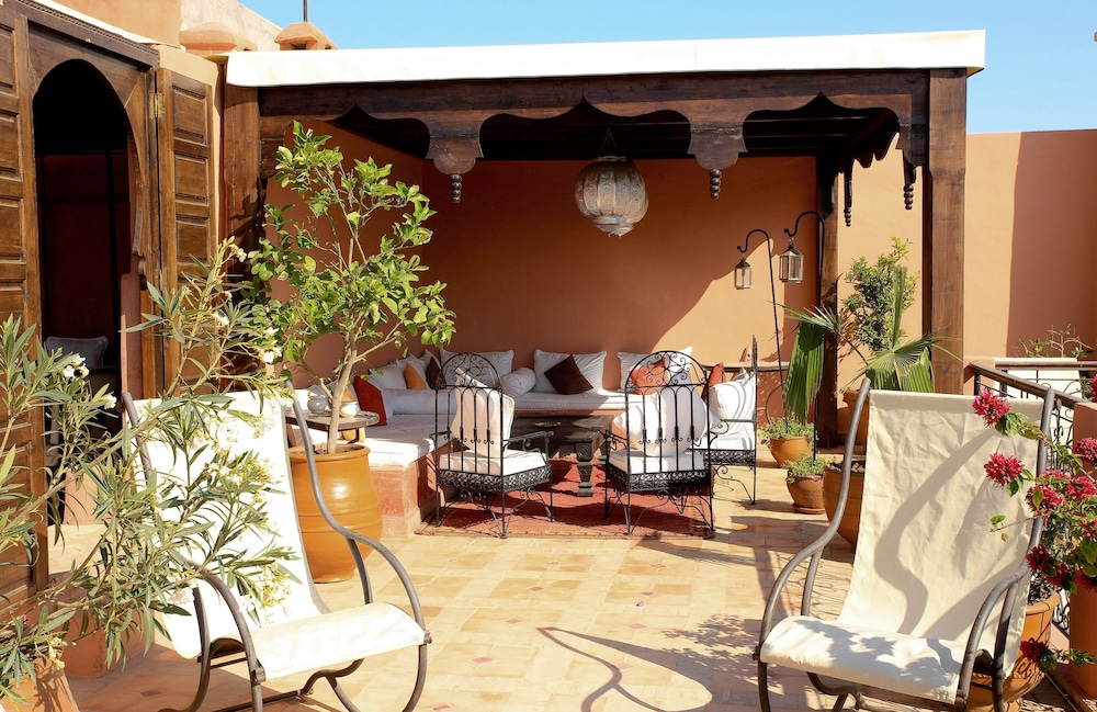 RIAD DJEMANNA 27/35