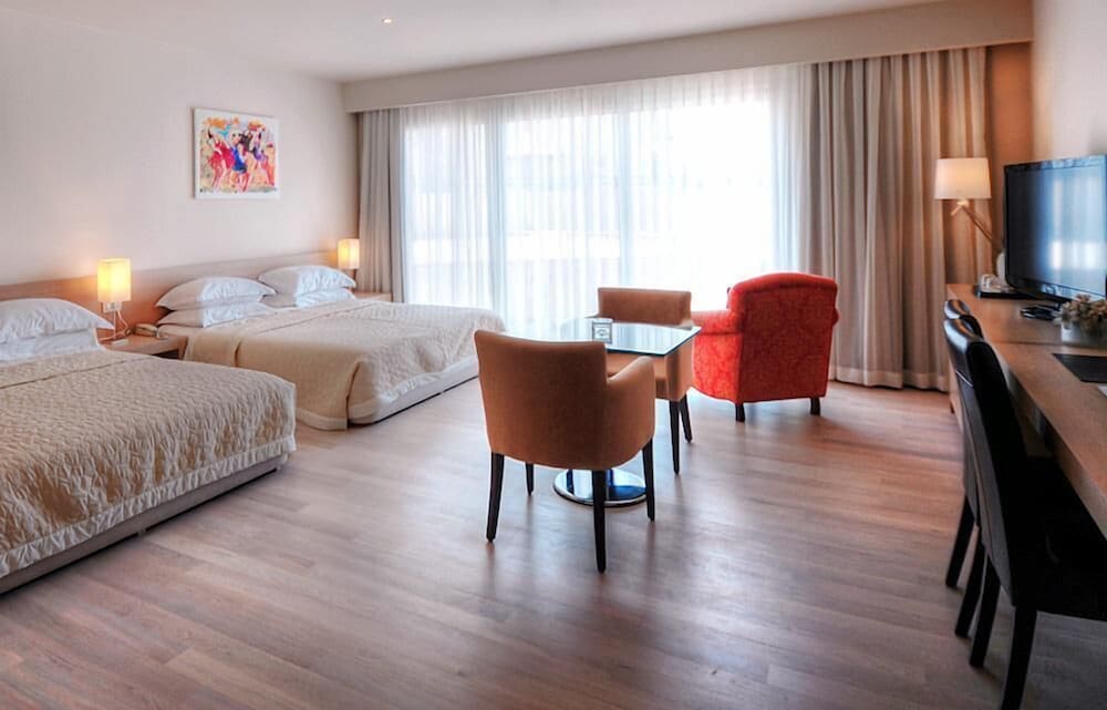 LVZZ Hotel - Boutique Class 7/24