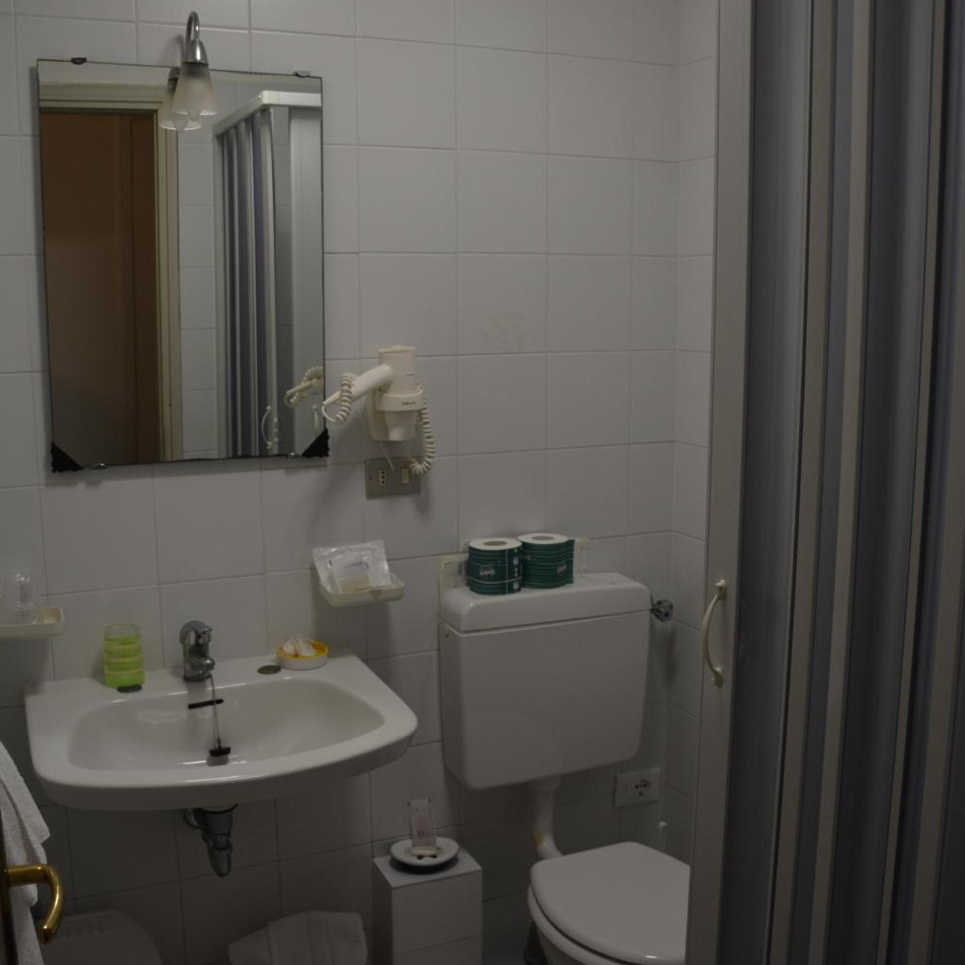 غرفة مفردة بحمام خاص، Hotel Alfieri 7/7