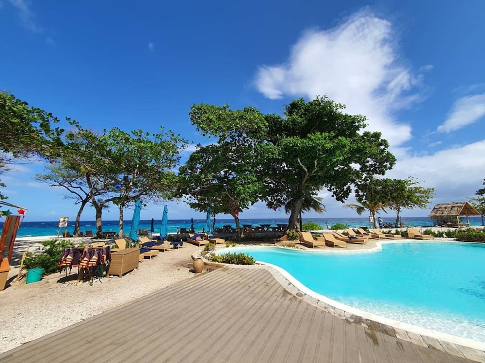 Bluewater Sumilon Island Resort 42/50