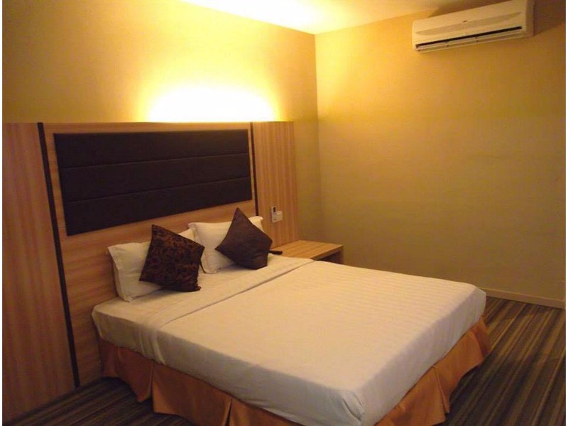 Deluxe, Twin Beds