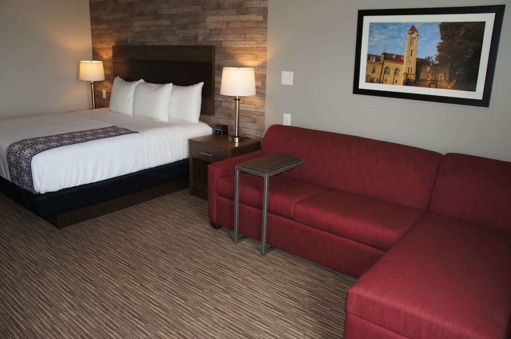 La Quinta Inn & Suites by Wyndham Bloomington 22/64