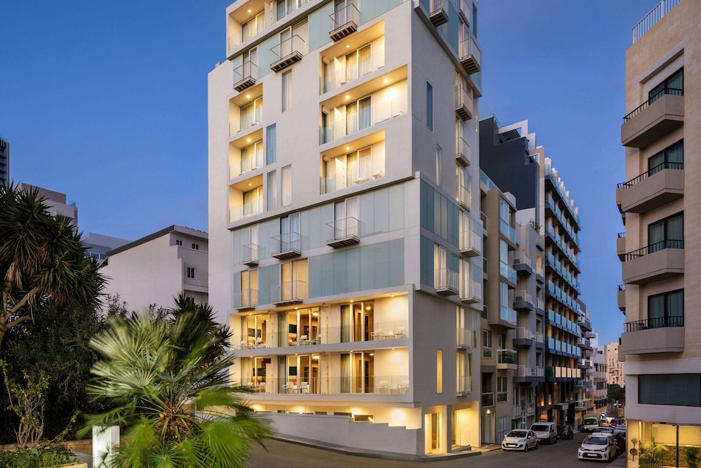 Quadro Hotel Trademark Collection by Wyndham 3/43