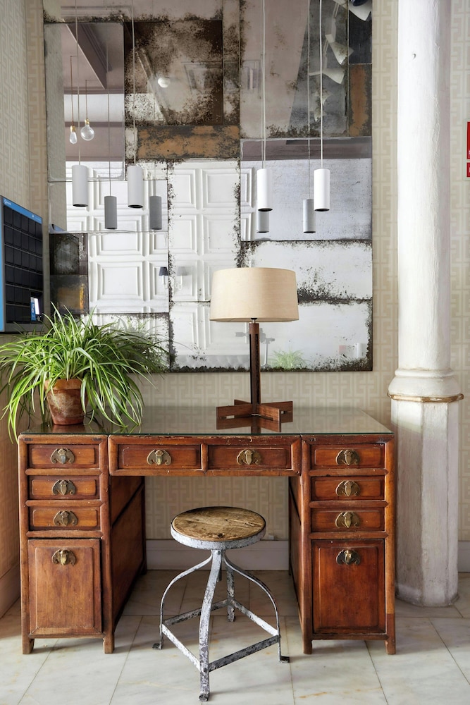 Vasanta Hotel Boutique 7/50