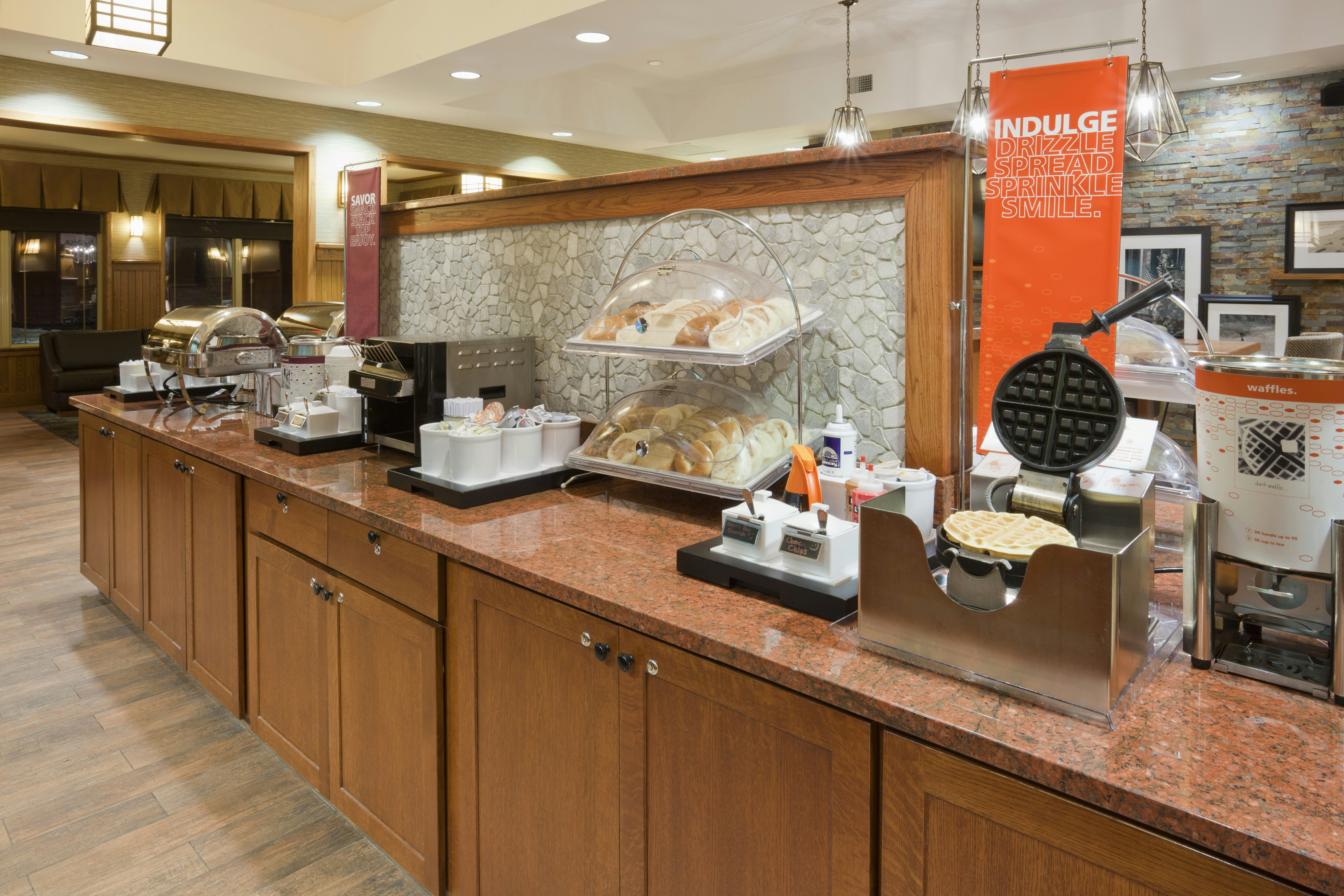 Hampton Inn Duluth Canal Park 11/77