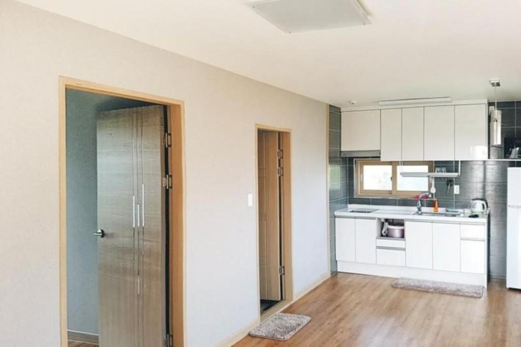 Two Wheels Pension & Guesthouse - Hostel 15/16