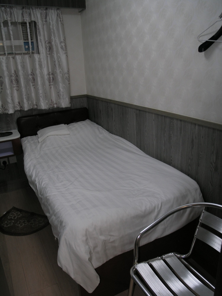 Majestic 7 Guest House 30/66