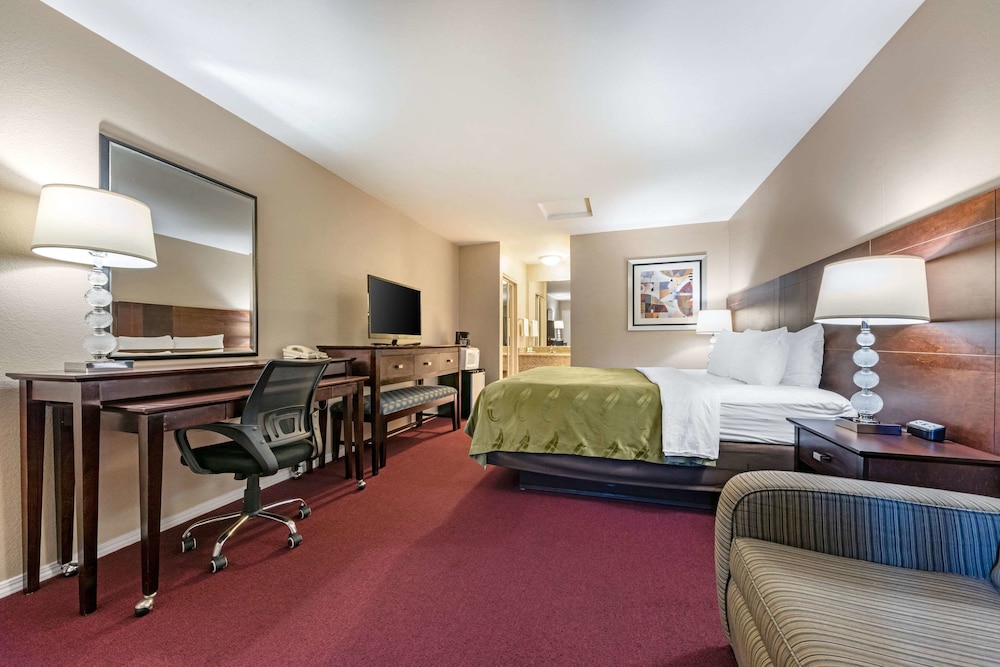 Scottish Fairway Inn 14/37
