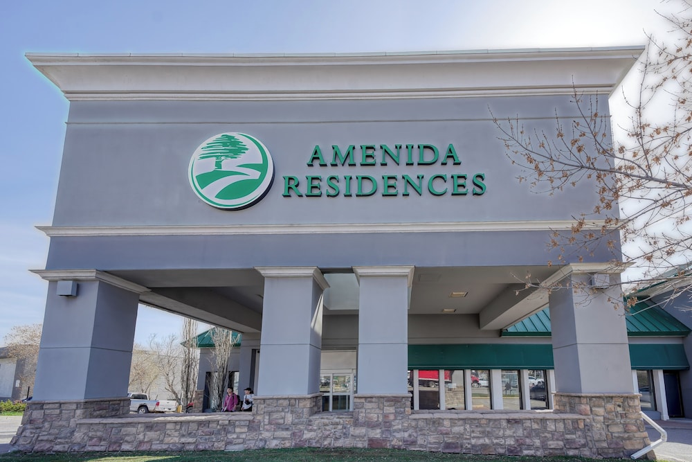 Amenida Residences Calgary 3/44