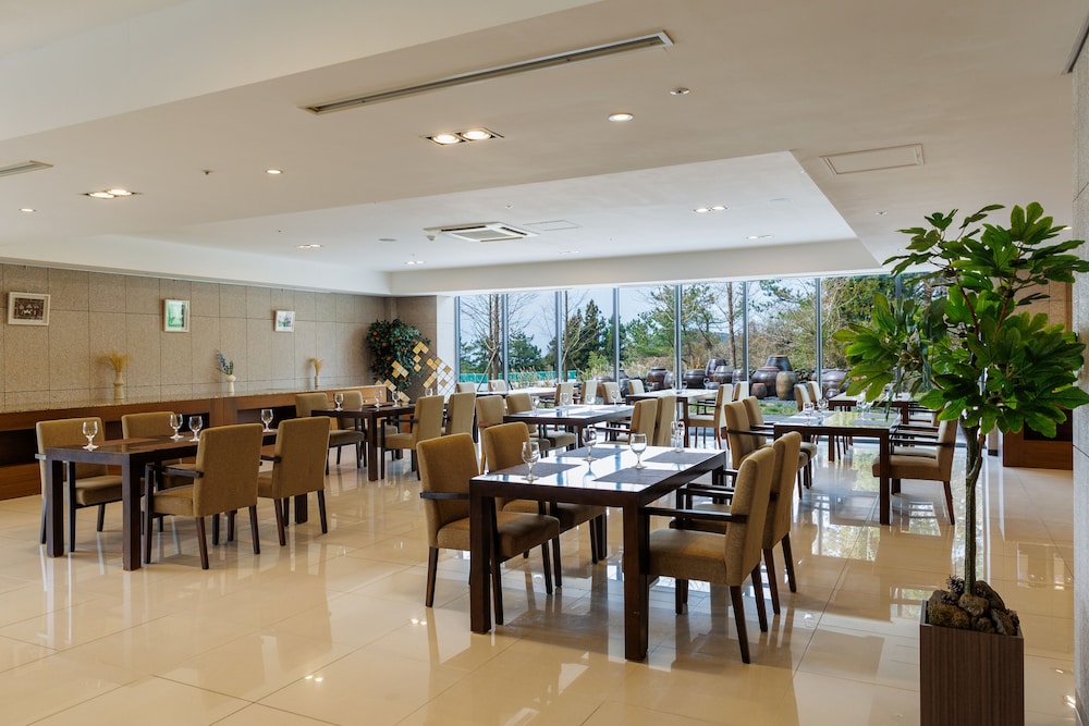 Luceville Resort 58/76