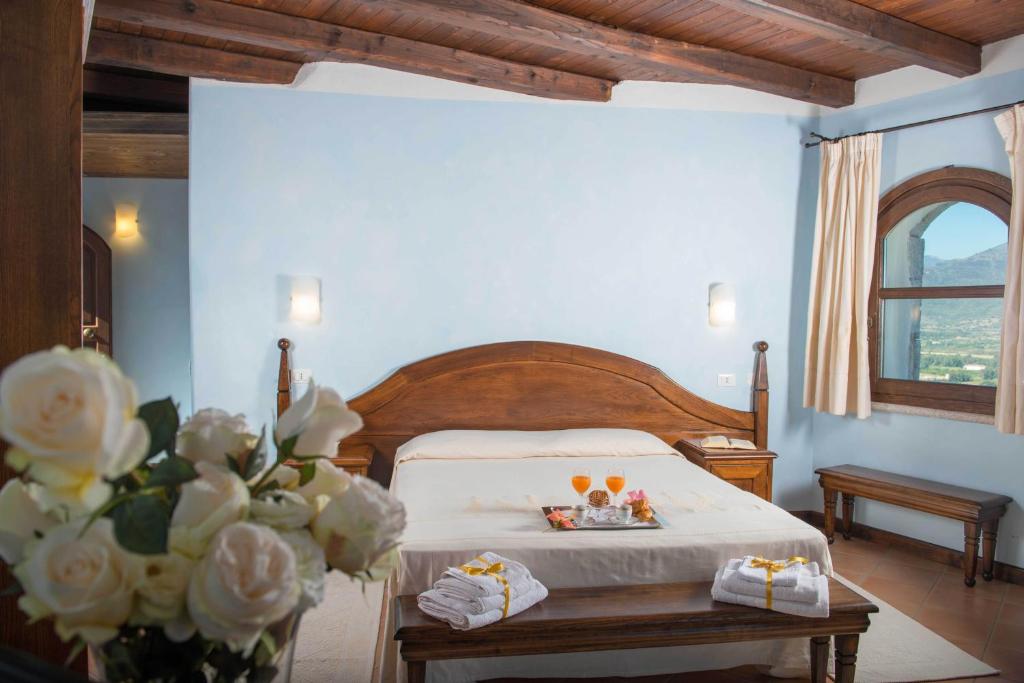 Tenuta Su Vrau 6/25