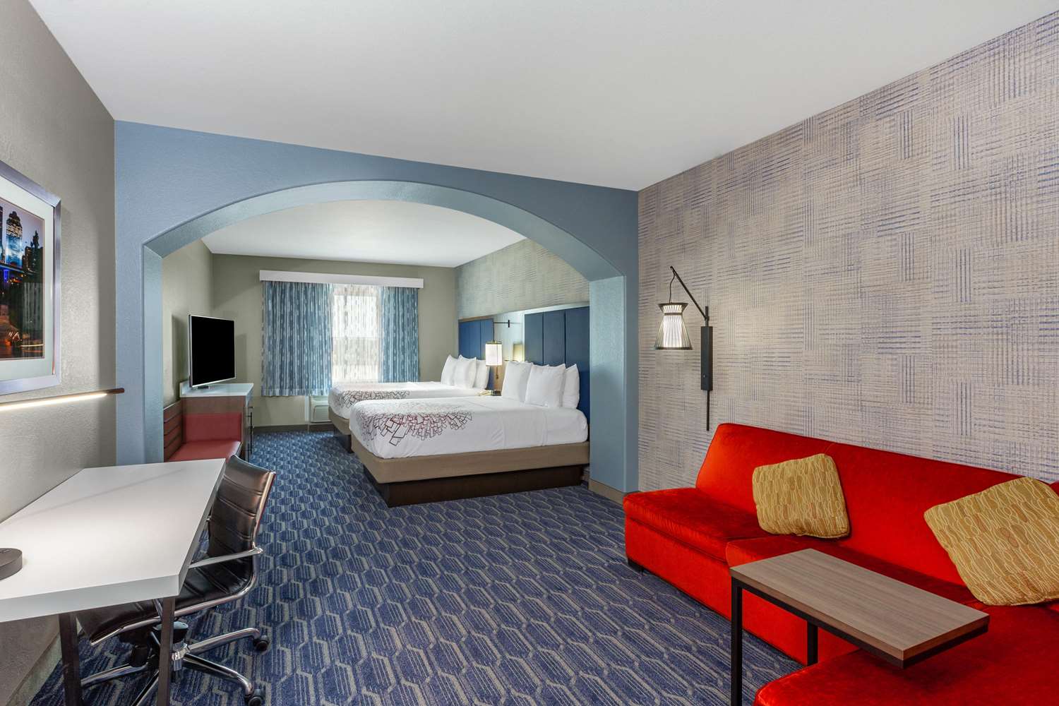 La Quinta Inn & Suites by Wyndham Houston Channelview 33/66
