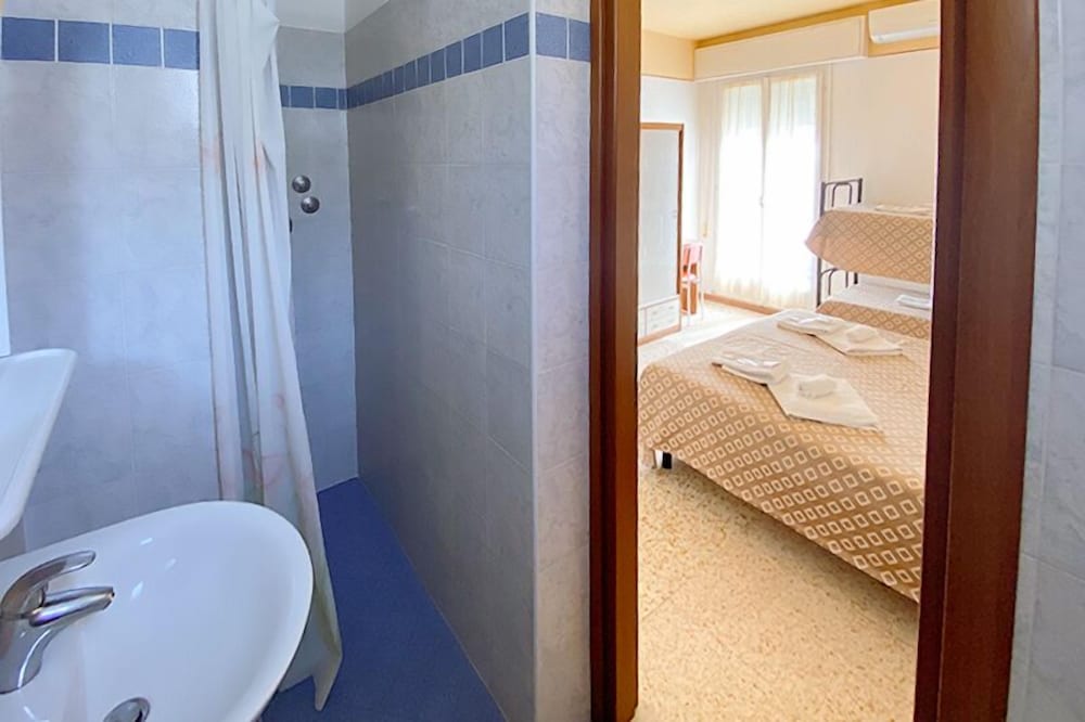 Hotel Nanni Garni 48/50