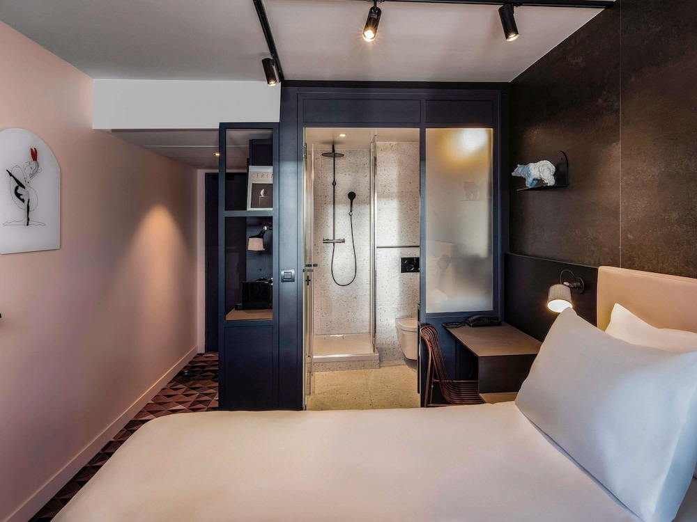 Tribe Paris Batignolles 23/67
