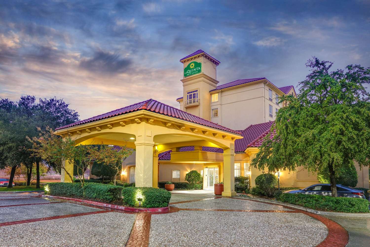 La Quinta Inn Suites Dallas North Central 2/48