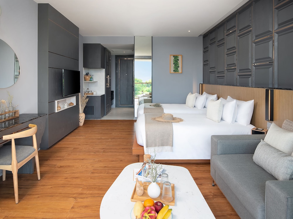 Wyndham Grand Nai Harn Beach Phuket 30/50
