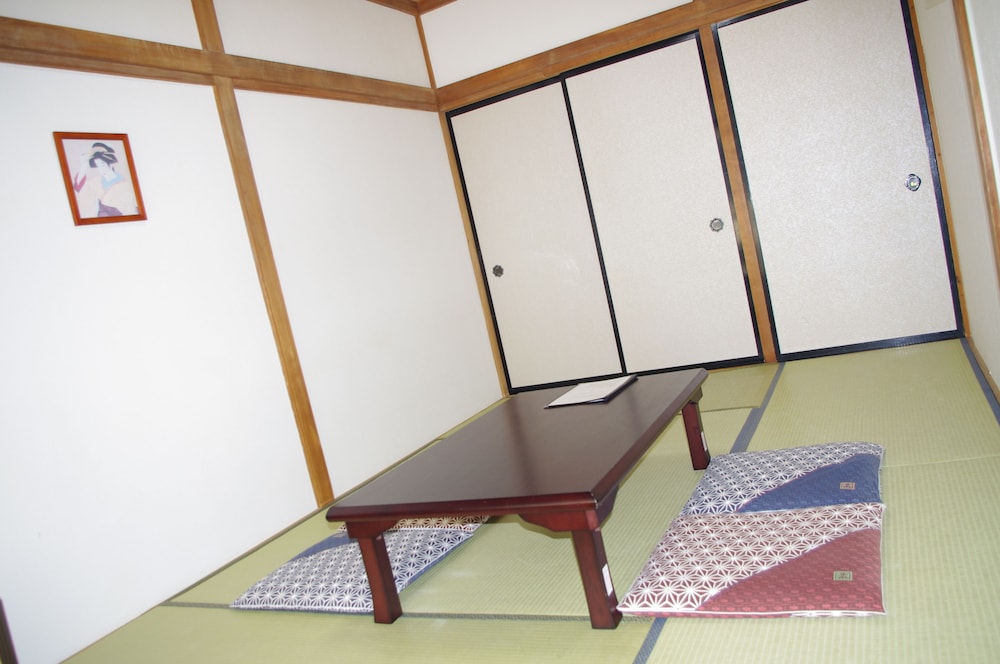 K S House Mt Fuji 57/68