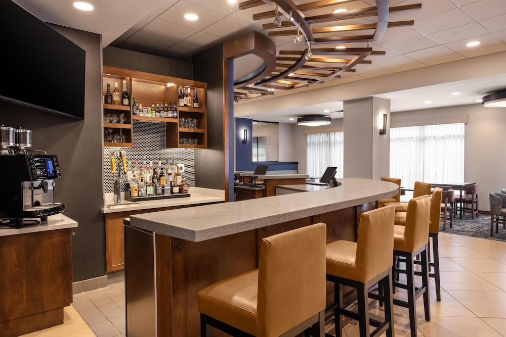 Hyatt Place Sterling Dulles Airport North 42/59